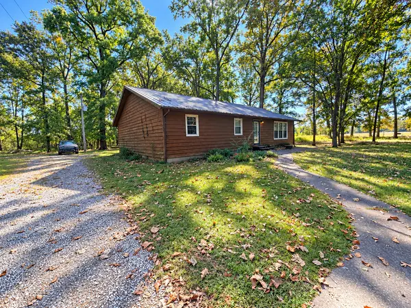 1698 Dornbush RD, Brookport, IL 62910