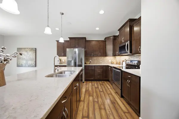 8270 Arrowwood LN N, Maple Grove, MN 55369