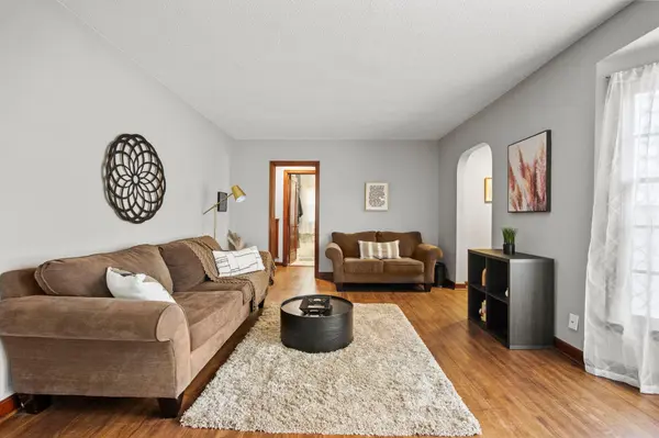 532 W Broadway AVE, Forest Lake, MN 55025
