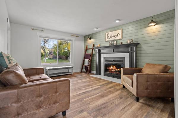 2816 39 1/2 AVE S, Fargo, ND 58104