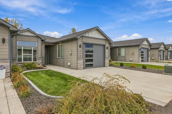 2770 Friesian Court, West Richland, WA 99353