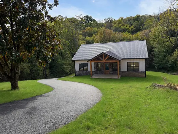 4531 Moore Ln, Culleoka, TN 38451