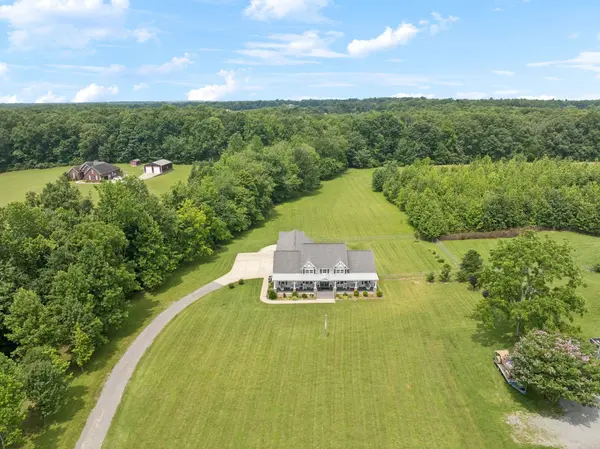 6322 Jim Cummings Hwy, Bradyville, TN 37026