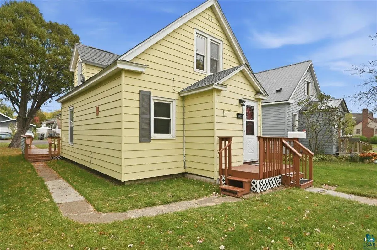 1527 E 6th St, Superior, WI 54880