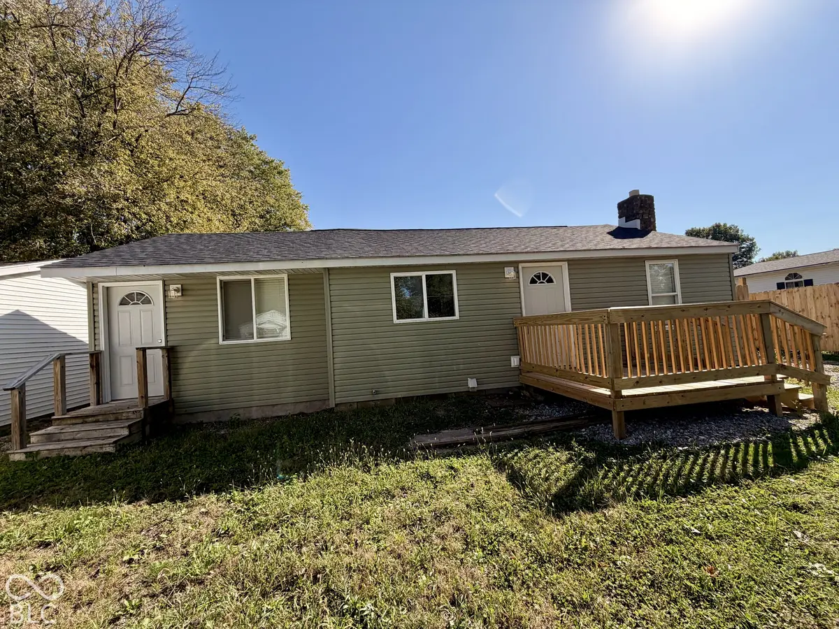 621 Della RD, Columbus, IN 47203