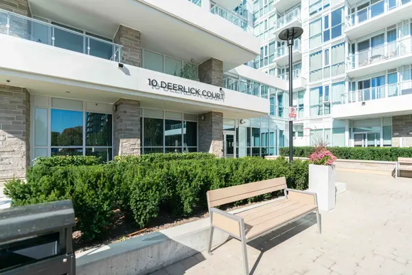 10 Deerlick CT #411, Toronto C13, ON M3A 0A7