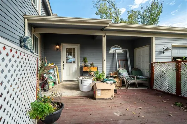 418 5th ST, Baldwin City, KS 66006