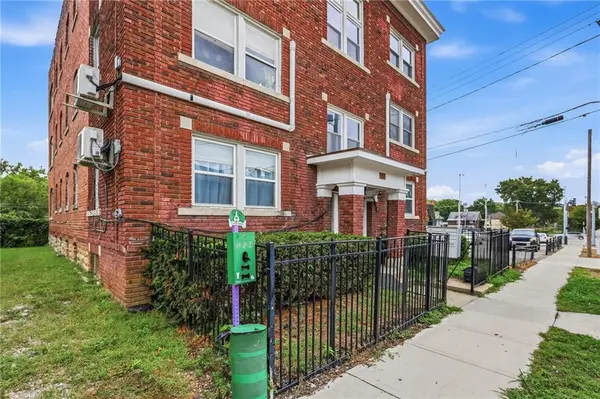 16 W 37th ST, Kansas City, MO 64111