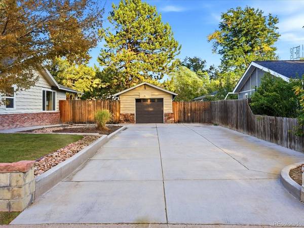 4840 S Huron, Englewood, CO 80110