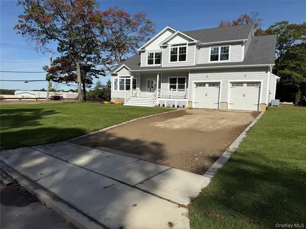 1 lotto CT, Lake Grove, NY 11755
