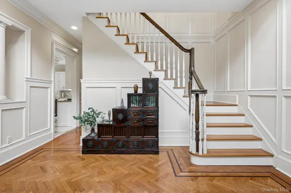 4 The Commons, Cold Spring Harbor, NY 11724