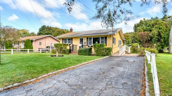 149 Miller RD, Southampton, NY 11968