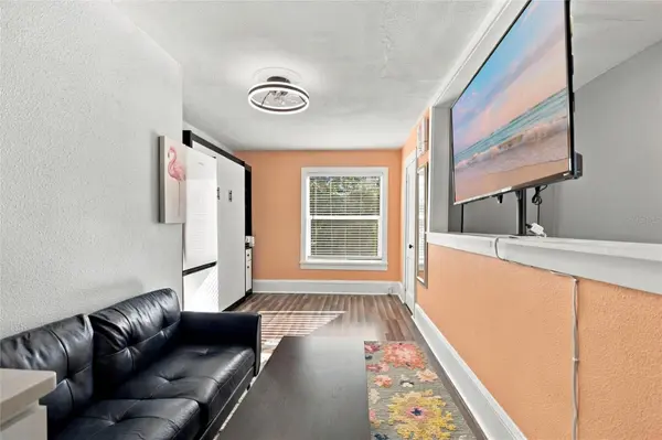 7401 & 1/2 1ST AVE N #UPR-A, St Petersburg, FL 33710