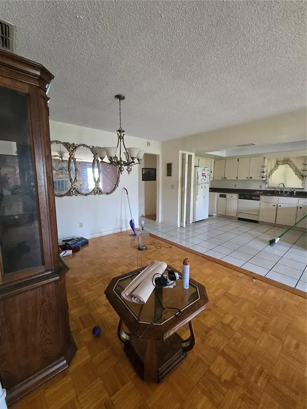 1406 MEADOW DR NE, Winter Haven, FL 33881