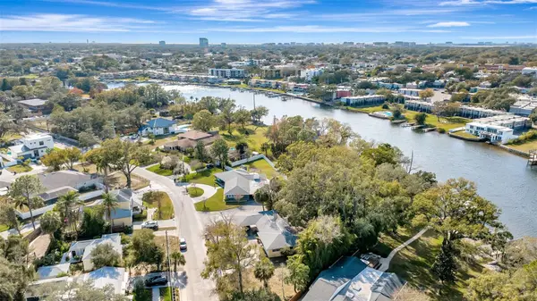 3306 N PERRY AVE, Tampa, FL 33603