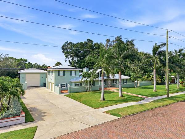 6930 BOUGAINVILLA AVE S, St Petersburg, FL 33707