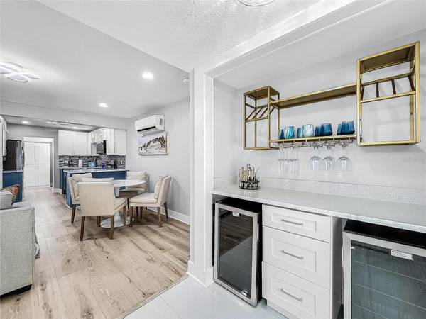 115 90TH AVE, Treasure Island, FL 33706