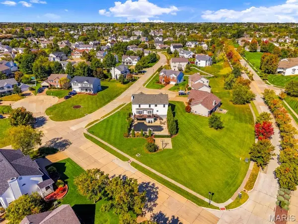 2703 Angle Gate CIR, O'fallon, MO 63368