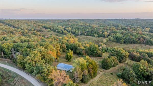 9022 County Road 469, Portland, MO 65067