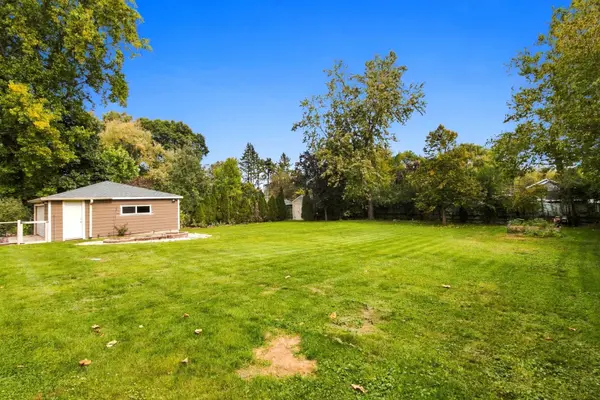 2N061 Virginia AVE, Glen Ellyn, IL 60137