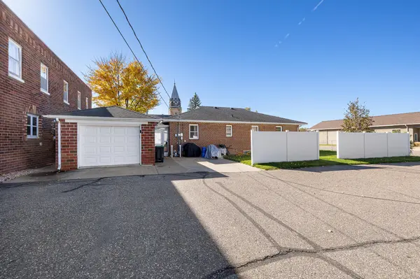 320 Broadway AVE W, Little Falls, MN 56345