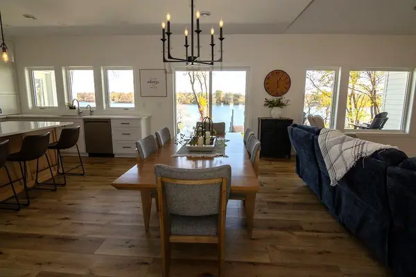 1949 Rosewood LN SE, Alexandria, MN 56308