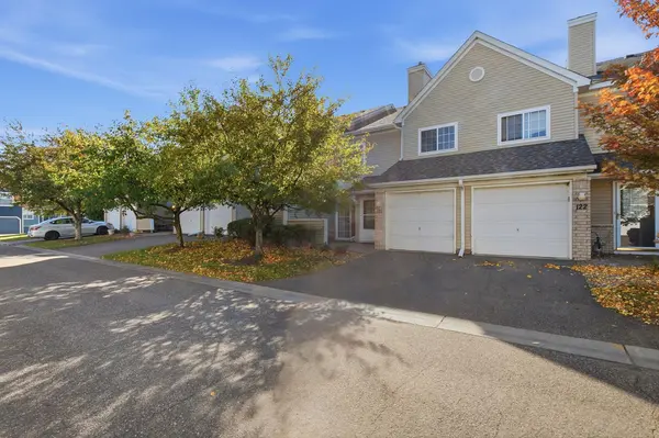 2210 Ranchview LN N #121, Plymouth, MN 55447