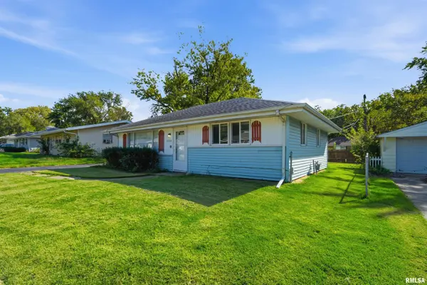 5320 N PLAZA DR, Peoria, IL 61614
