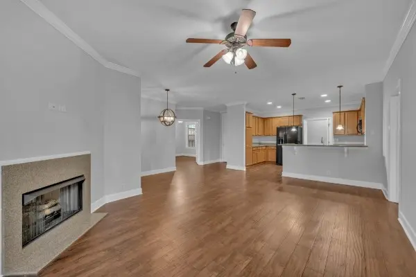 305 Seven Springs Way #302, Brentwood, TN 37027