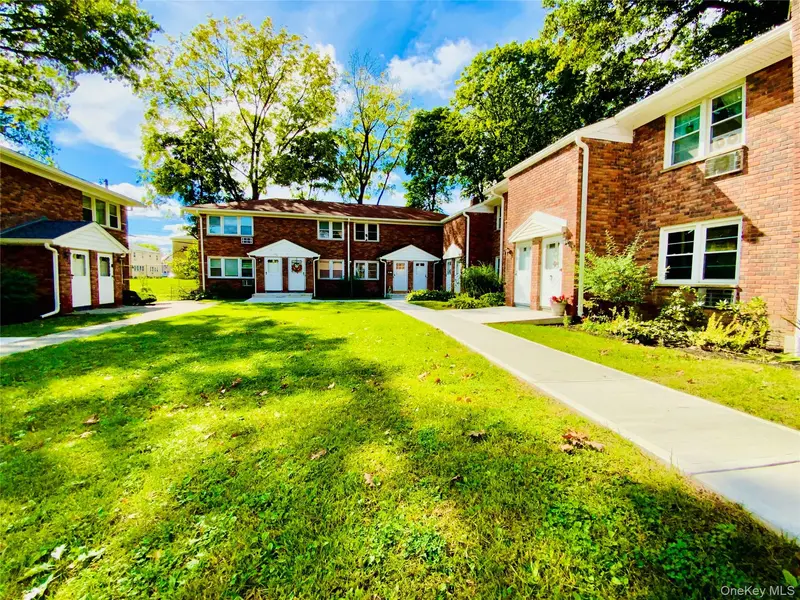 2710 South RD #B9, Poughkeepsie, NY 12601