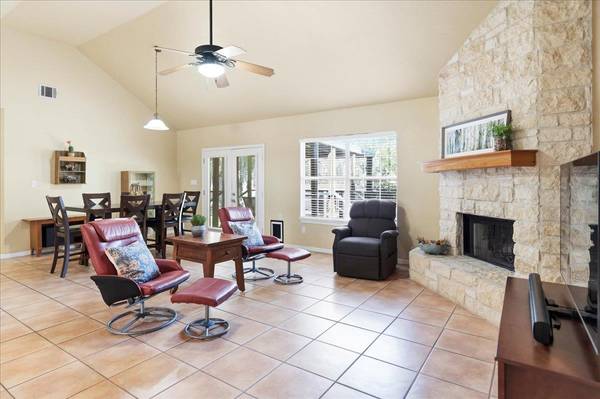 3 Woodlark WAY, Wimberley, TX 78676