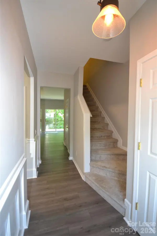 6655 Rothchild DR, Charlotte, NC 28270