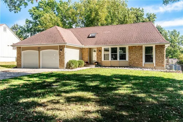 10003 N Charlotte ST, Kansas City, MO 64155