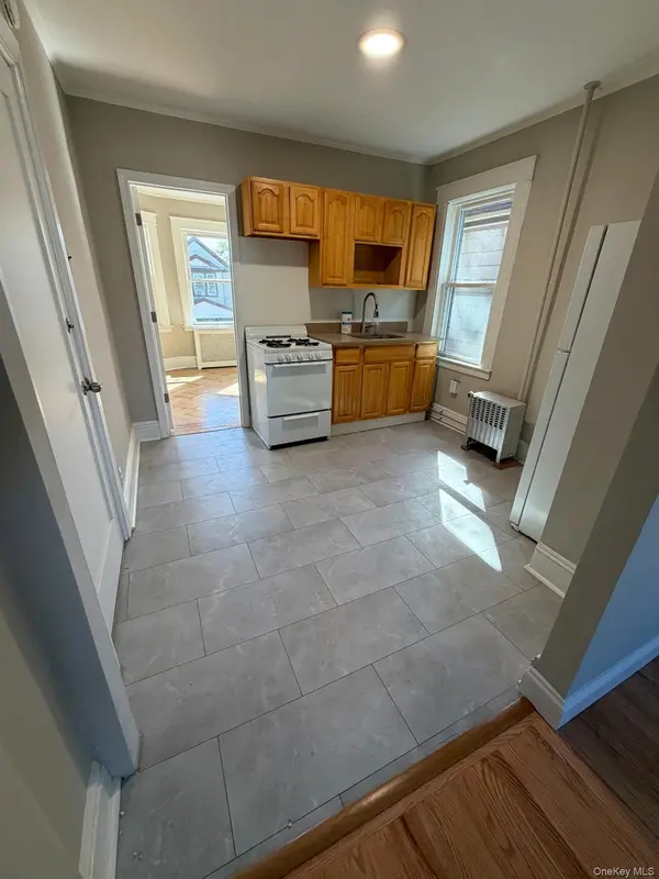 13915 88th RD, Jamaica, NY 11435