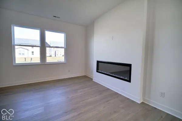 5600 Palazzo LN, Mccordsville, IN 46055