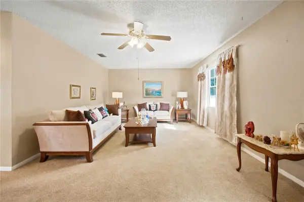 402 MARION OAKS DR, Ocala, FL 34473