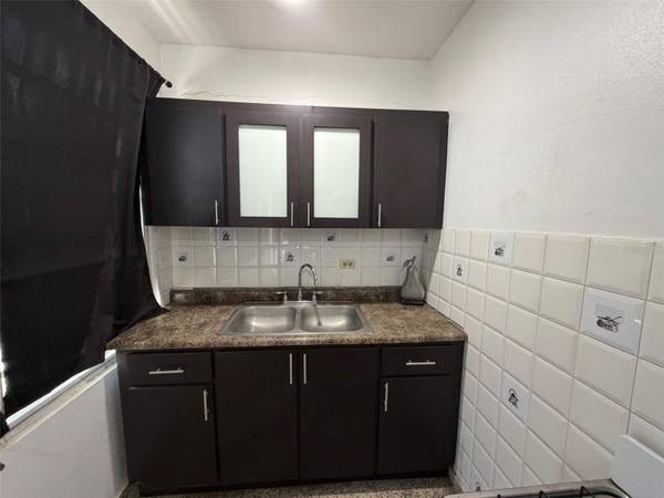 1 CALLE 1, E1 UNIVERSITY GARDEN, Arecibo, PR 00612