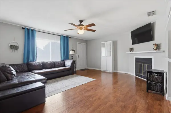 37235 HANNAH LN, Zephyrhills, FL 33542