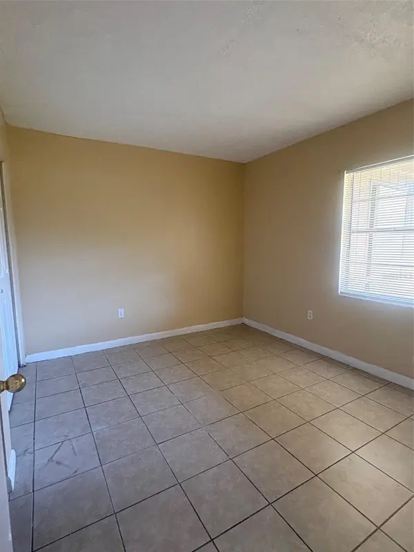 12723 LOCKEY LN, Tampa, FL 33612