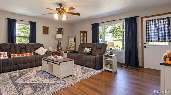 305 Woolsey ST, Mountain View, MO 65548
