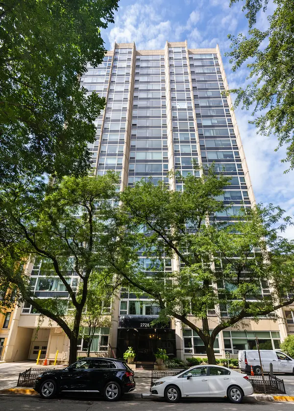 2728 N Hampden CT #203, Chicago, IL 60614