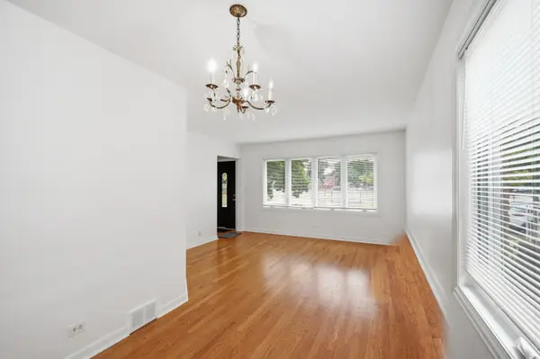 6230 W Foster AVE, Chicago, IL 60630