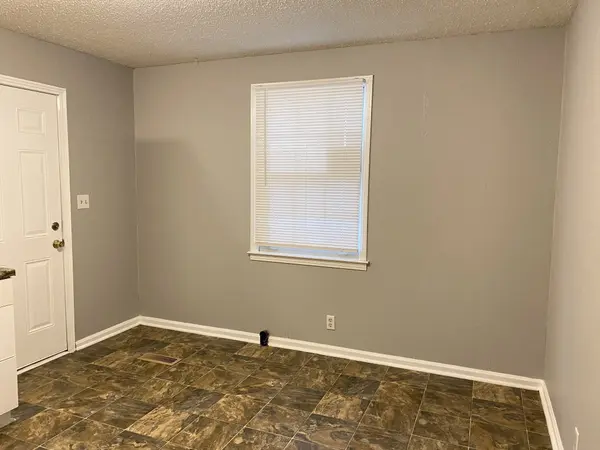 222 N 11th St, Clarksville, TN 37040
