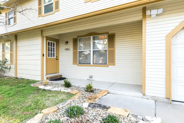 1452 S Goebel Cir, Wichita, KS 67207