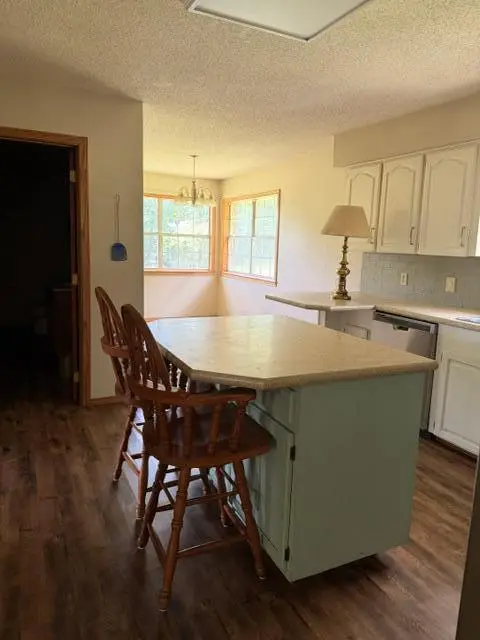 18060 Hereford RD, Neosho, MO 64850