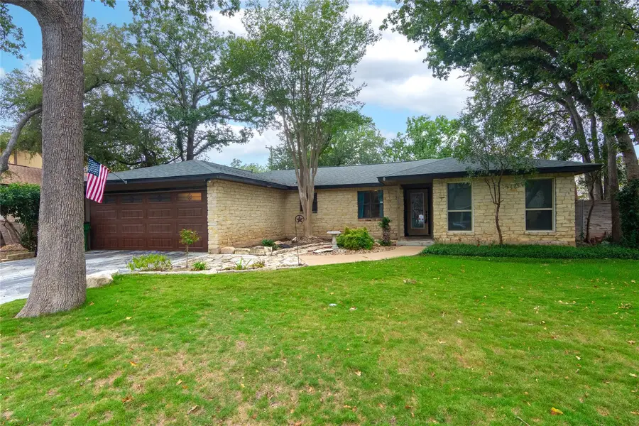 1810 Hermitage DR, Round Rock, TX 78681