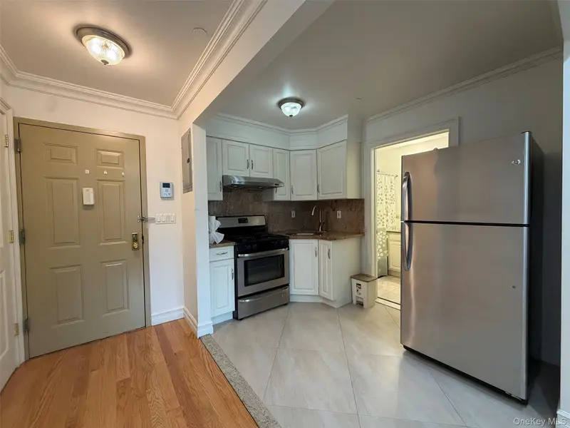 40-45 68th ST #2, Woodside, NY 11377