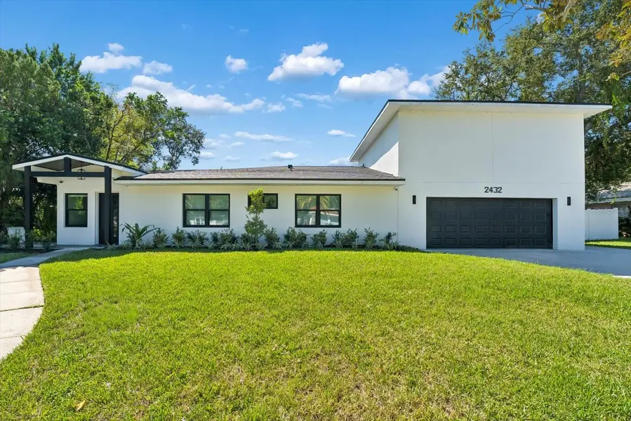 2432 INDIAN AVE, Belleair Bluffs, FL 33770