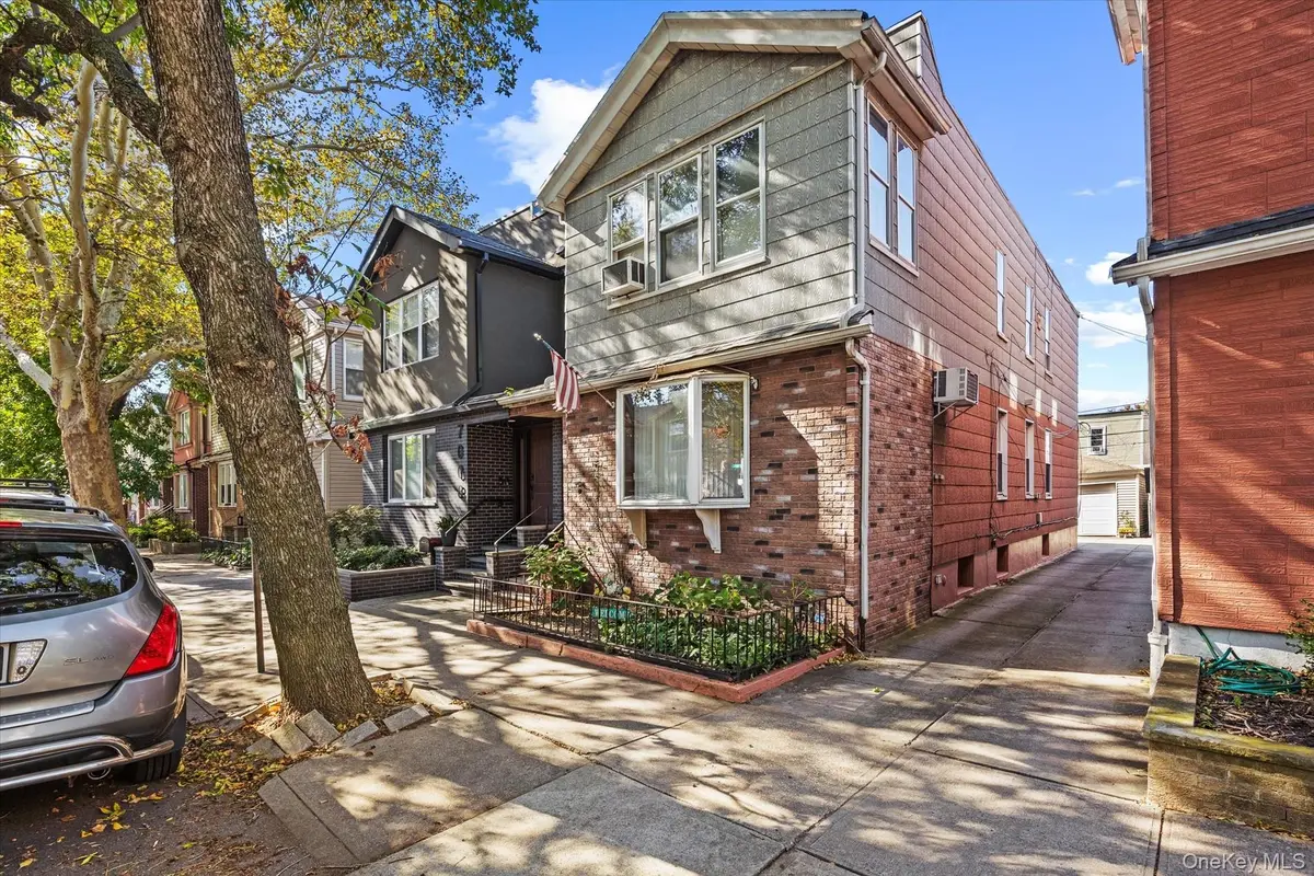 7006 67th ST, Glendale, NY 11385
