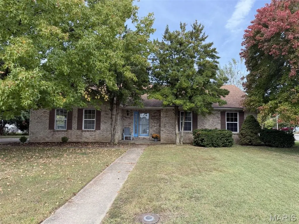 601 Rain Hollow DR, O'fallon, IL 62269